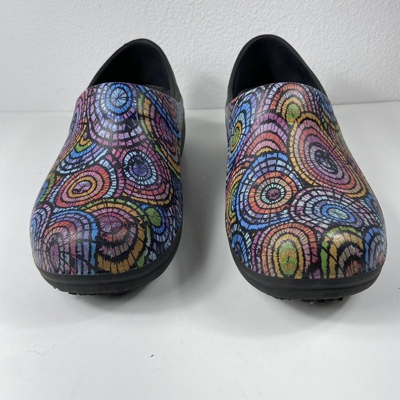 Crocs Neria Pro II Mule Clogs Pull On Multi Color Graphic Print Women's 6 Shoes - Picture 5 of 10